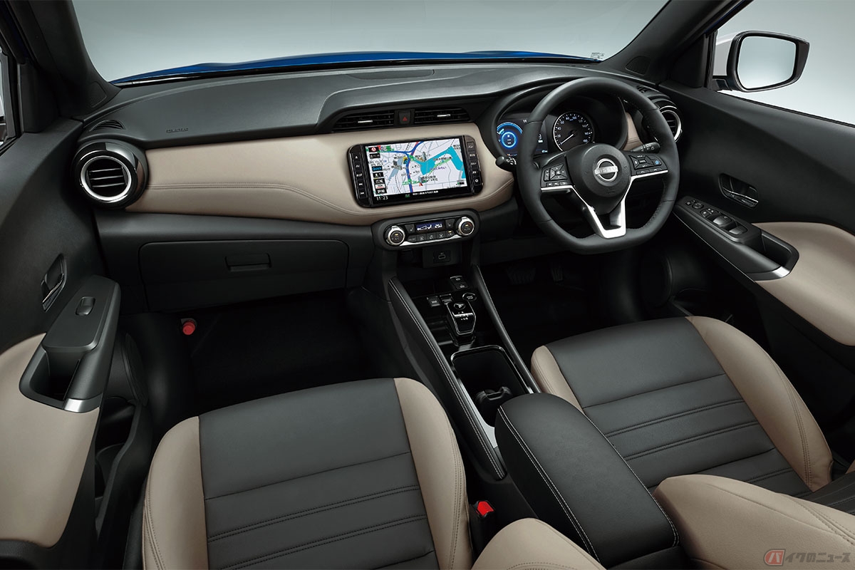 日産から登場する新型「キックス」X ツートーンインテリアエディションの内装/ダークブルー×ブリリアントホワイトパール2トーン