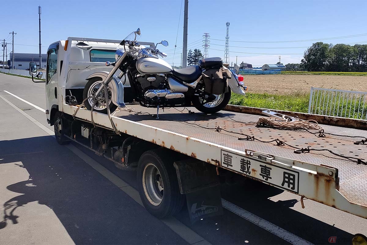 自分でバイク輸送専門業者を探したほうが引っ越し業者に依頼するより安く抑えられる可能性が高い