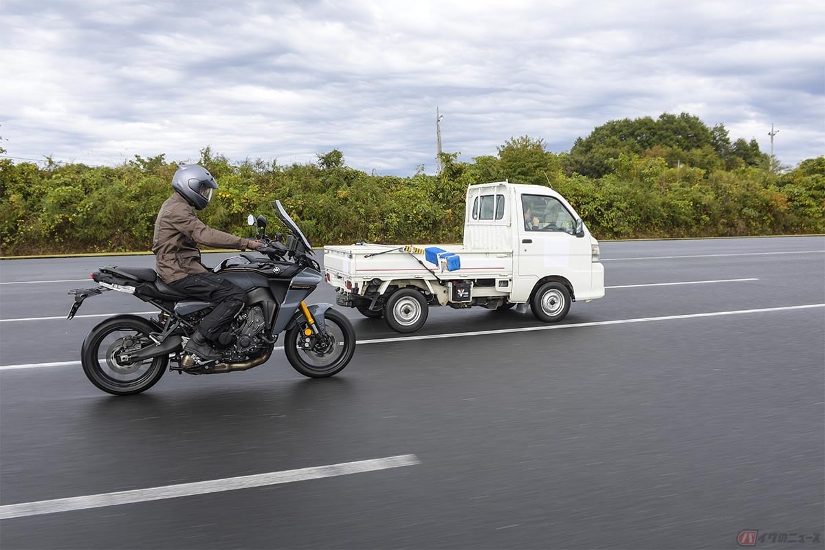 キープレフトが必要なのは、片側1車線またはセンターラインのない道路だけ