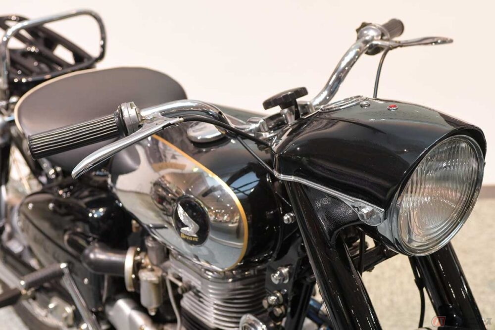 ホンダ「ドリーム号」第2世代は精密メカのオーバーヘッドカムシャフト