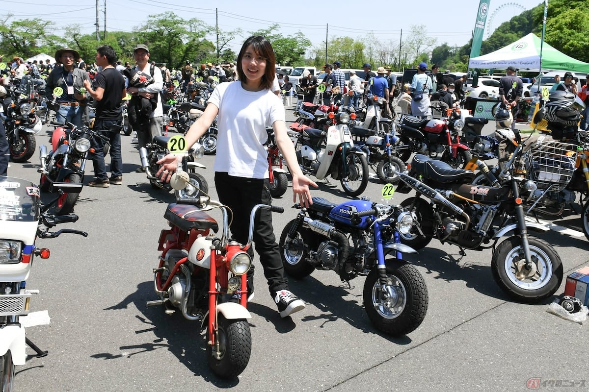 東京サマーランドの第2駐車場には、多くのモンキーが集まった