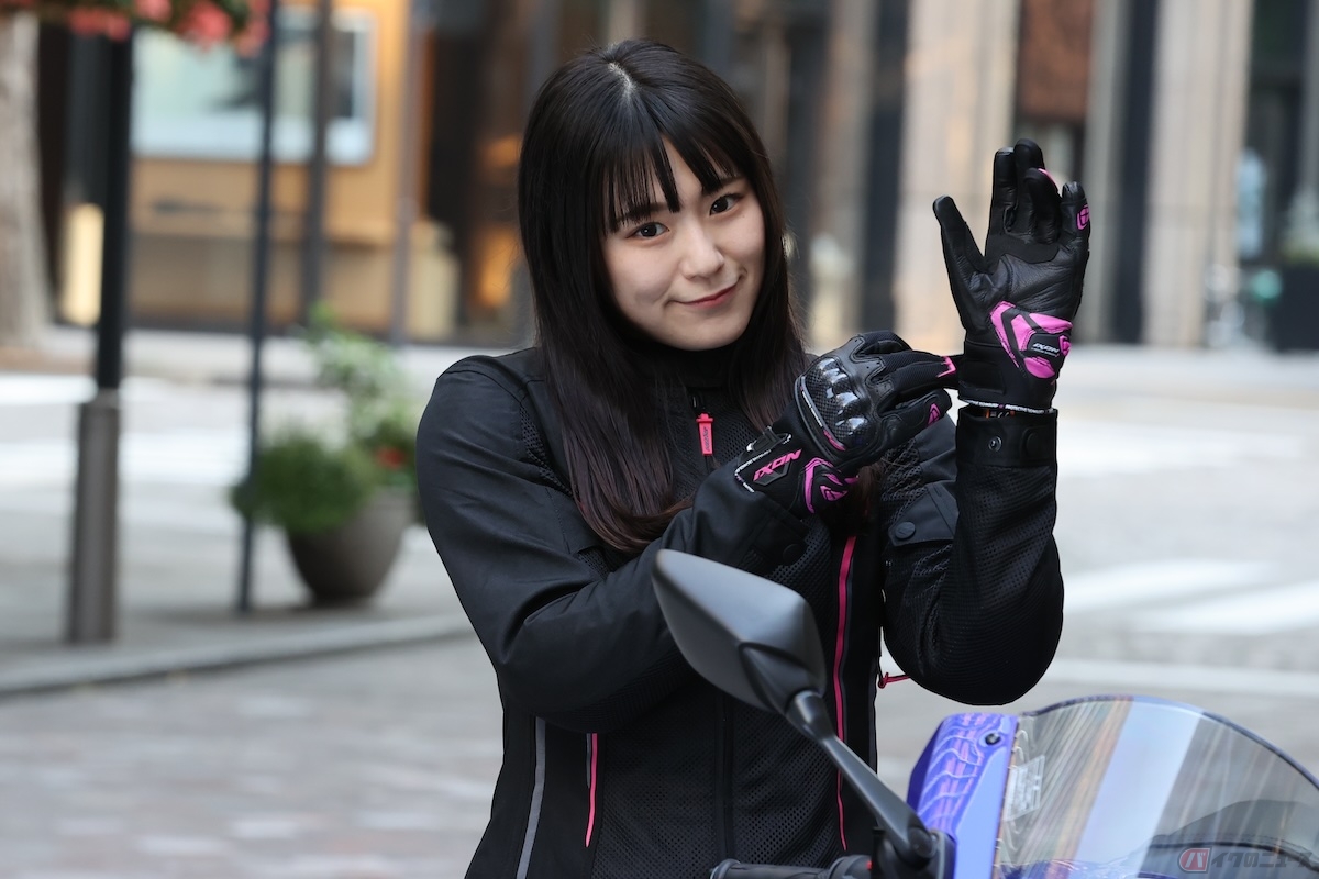 グローブをつけても爪を短く手入れをしておくことが大切