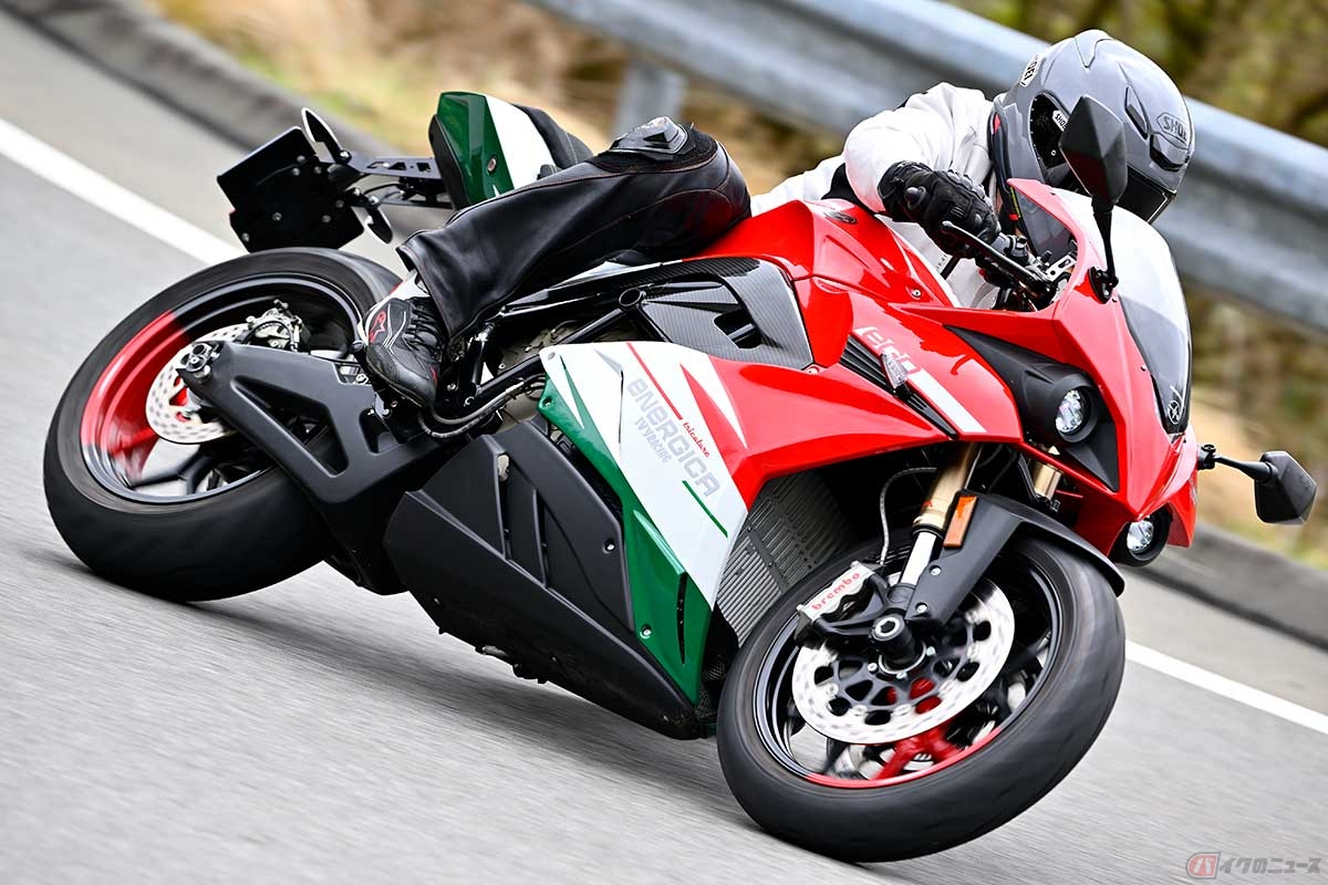 世界最高峰の電動バイクレースに供給されていただけあって、電子制御の分野ではトップクラスの技術とノウハウを蓄積していることに疑いの余地はない