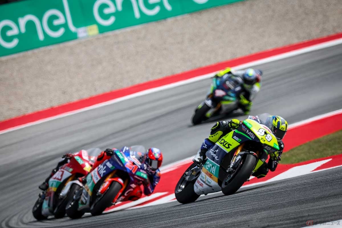 【MotoE第3戦カタルーニャ大会】MotoEルーキーながらすでに電動レーサーに適応。オスカル・グティエレス選手(#99)が早くも優勝を飾った