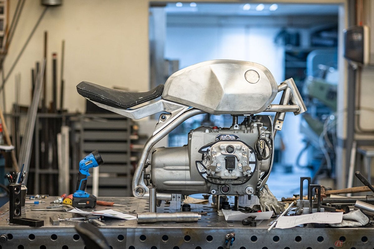 BMW Motorrad「R20コンセプト」制作時の様子