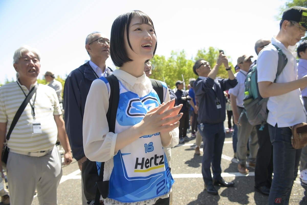 アクセルの開け方やコースへのアプローチが十人十色で見るだけでも十分面白い！