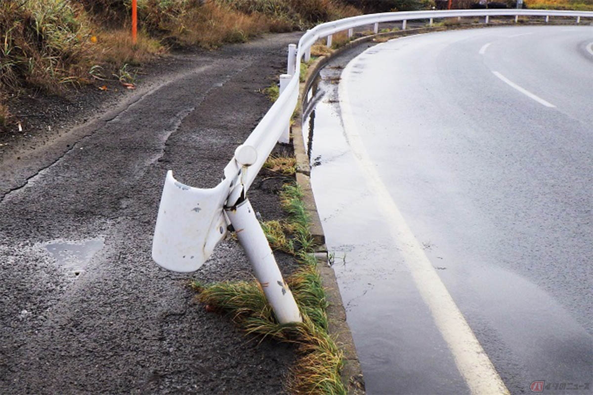友人との間でバイクを貸し借りする際には、運転者側の保険が使える状態であることが無難