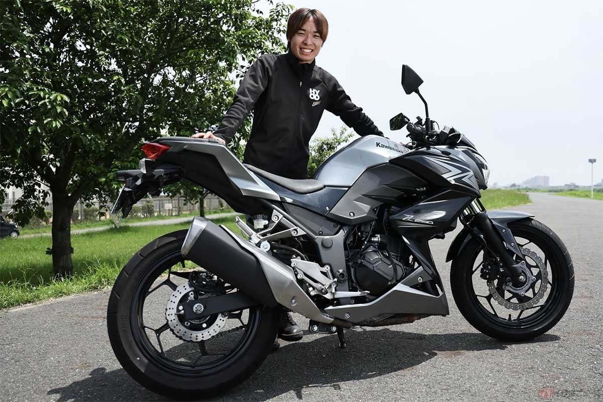 レーシングライダーの石塚健選手の愛車のカワサキ「Z250」