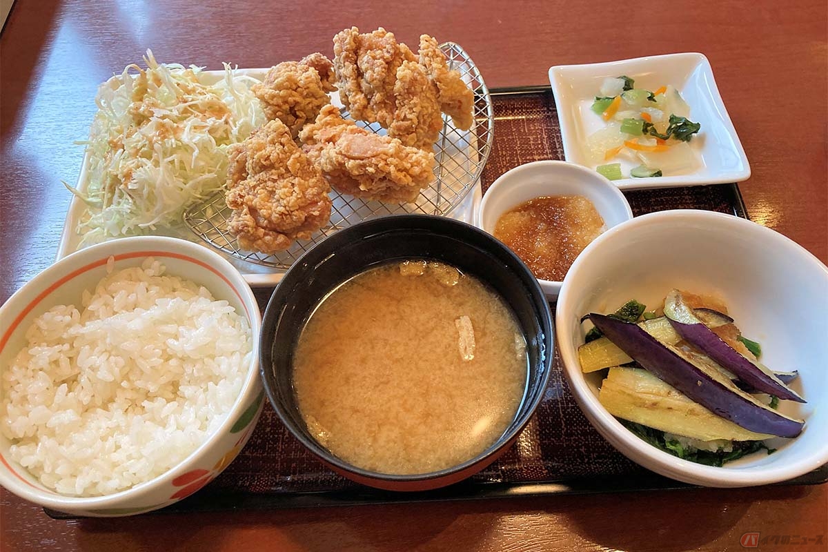 食事内容について。炭水化物をむやみに減らすのではなく、低GIの食品を選ぶことで、栄養不足を回避しつつ食後の血糖値の急上昇を防ぐことが可能