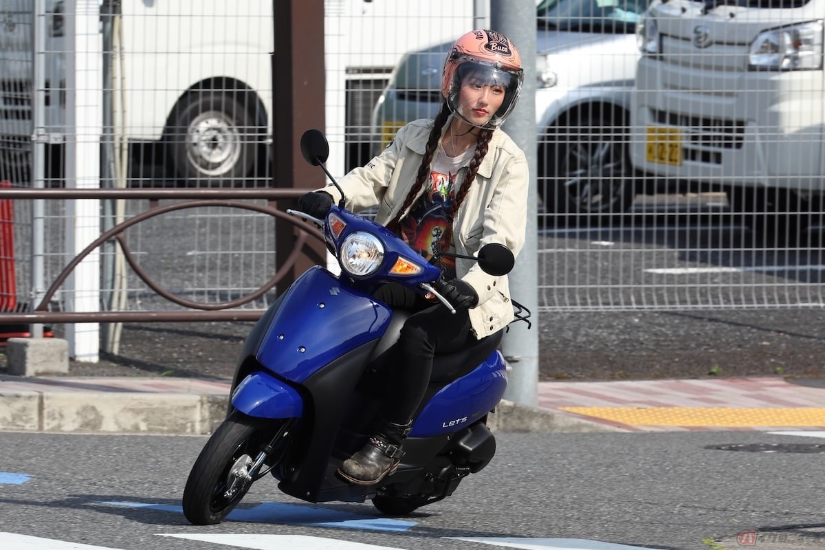 ライダーがよく使用しているハンドサインとして、「ウインカーの消し忘れを教える」合図が挙げられる