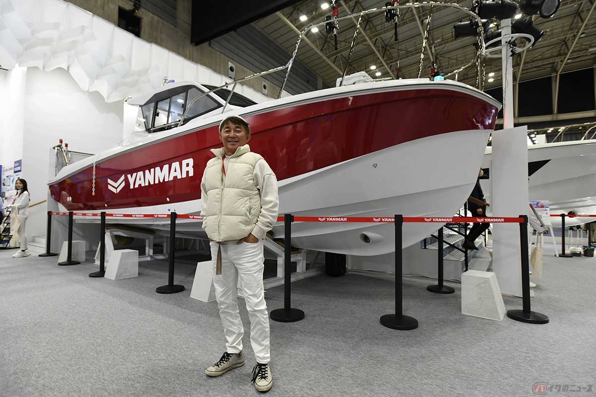 「ジャパンインターナショナルボートショー2024」を訪れた筆者（木下隆之）