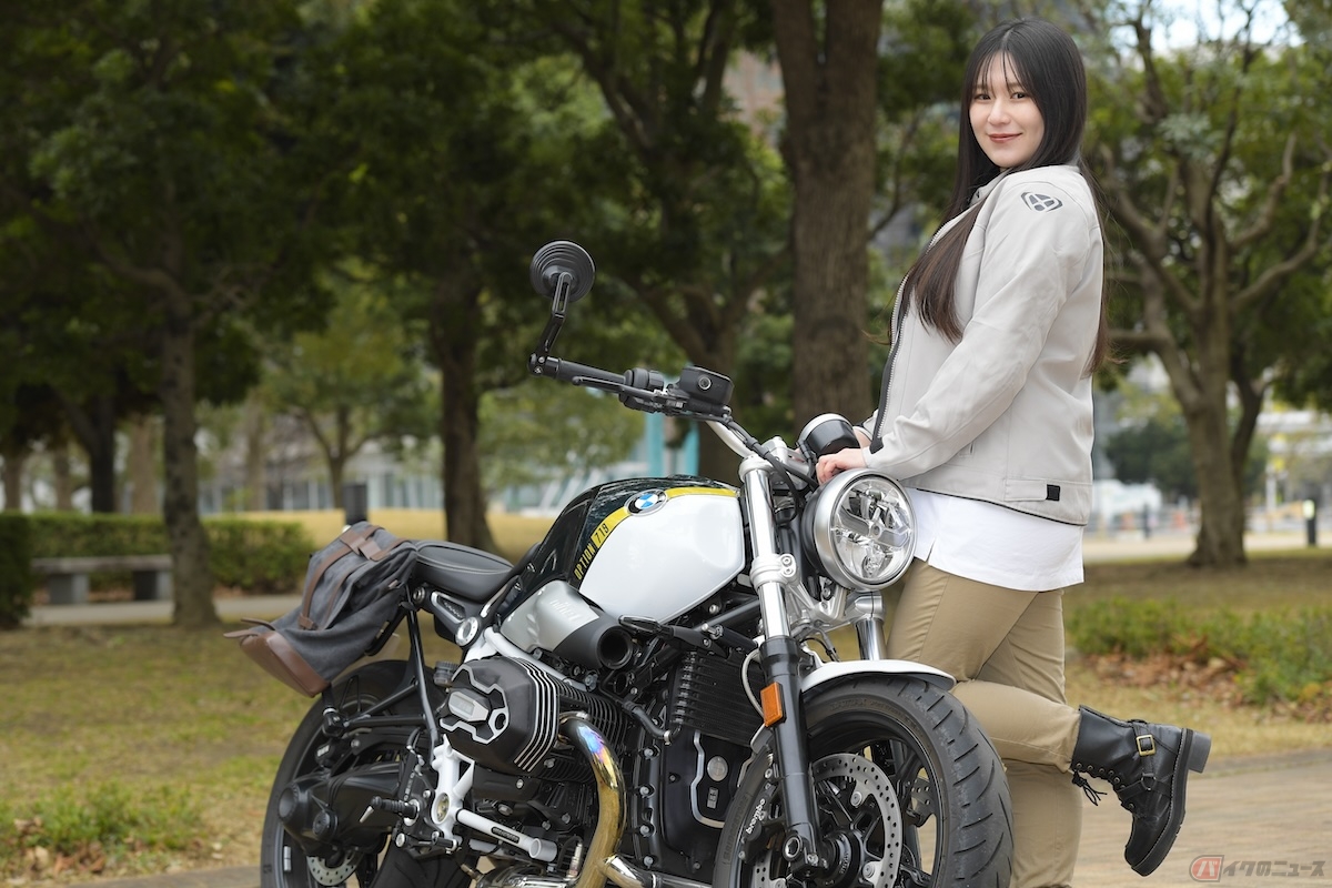 カスタムしなくても十分かっこいいR nineT Rure