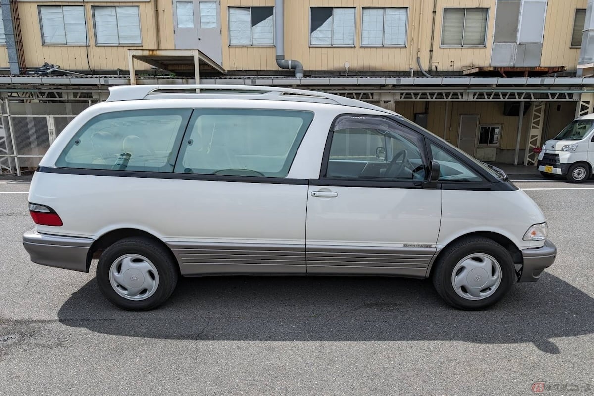 発売時のエスティマの全長は4750mmと当時の日本では長めの車体だった(写真提供:M:CRAFT)