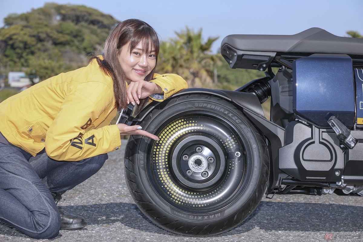 1番最初に目に入ったのが、隙間のないホイール!