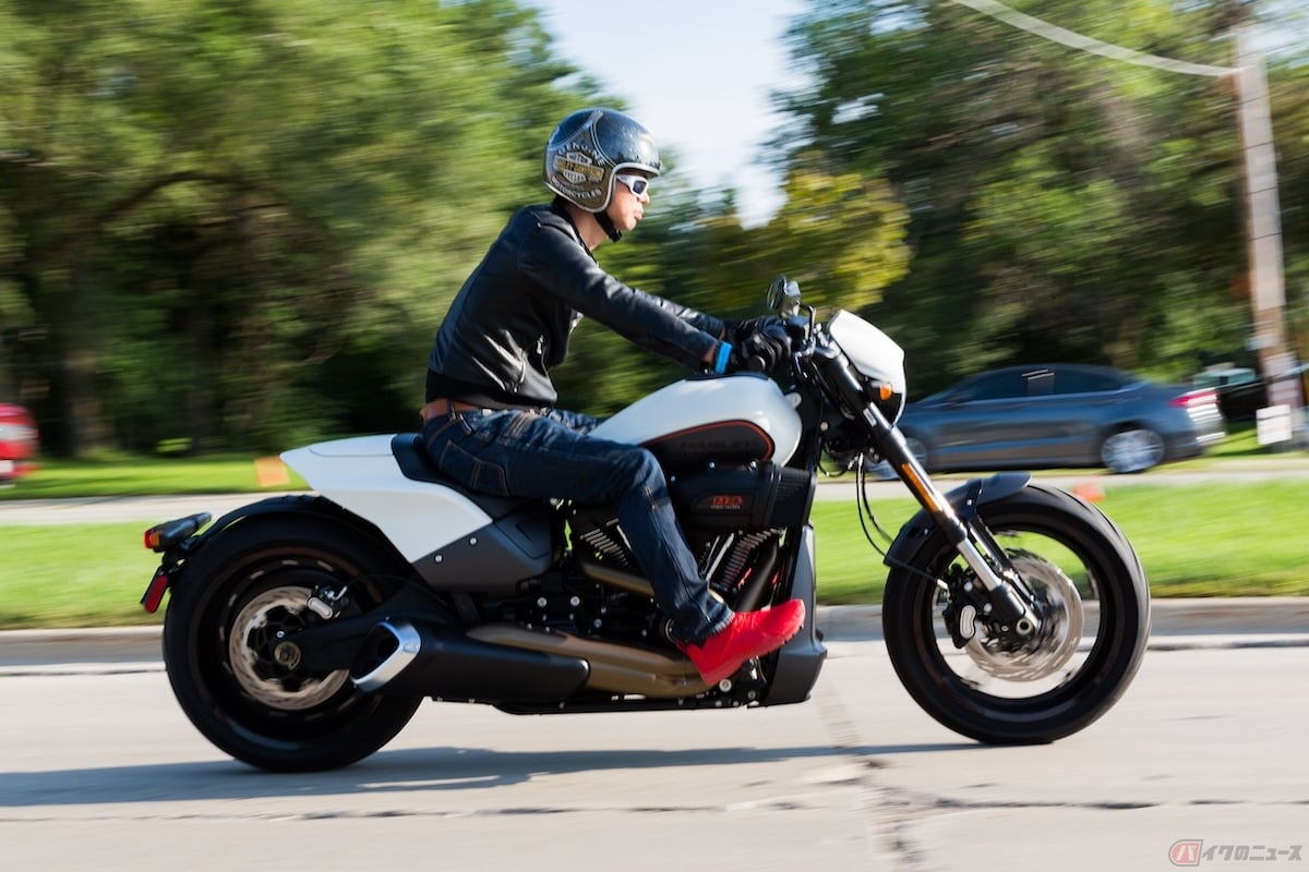 ハーレーダビッドソン「FXDR114」