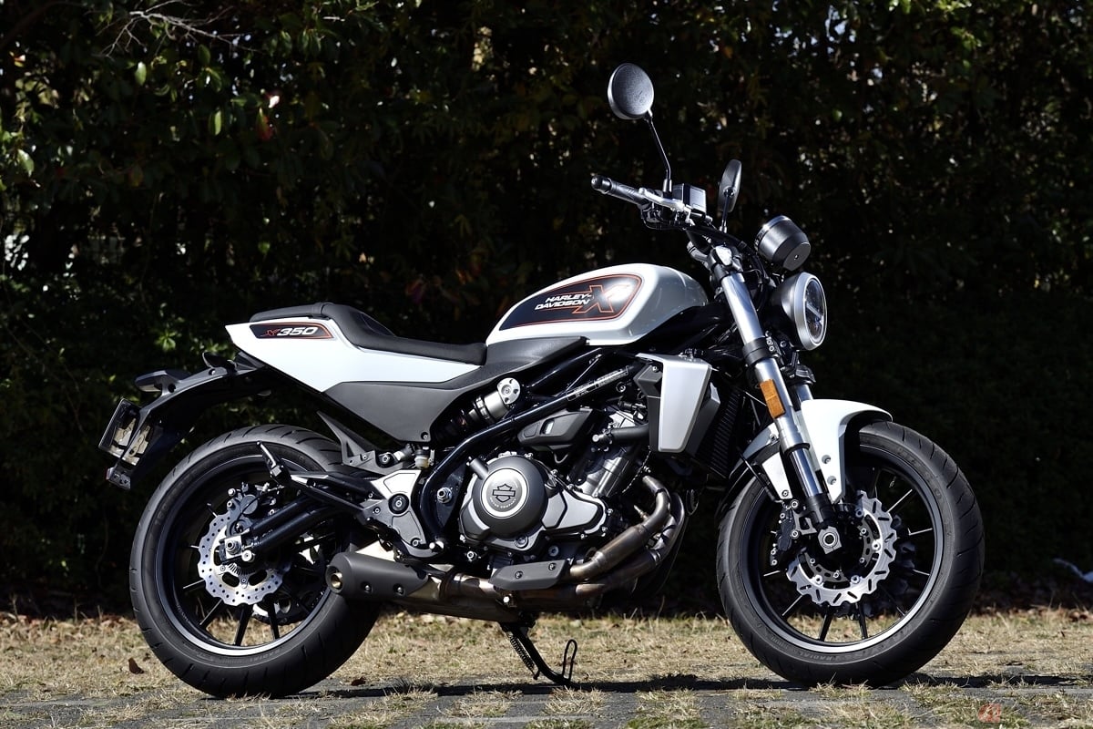 Xファミリーとして中型免許で運転できる「X350」も登場