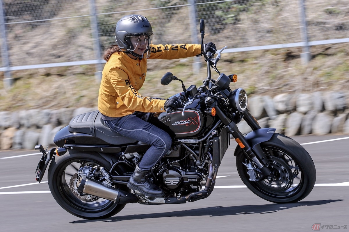 コーナーでは大型バイクを感じさせない軽快な走りで、ハンドリングもよくて操作しやすい