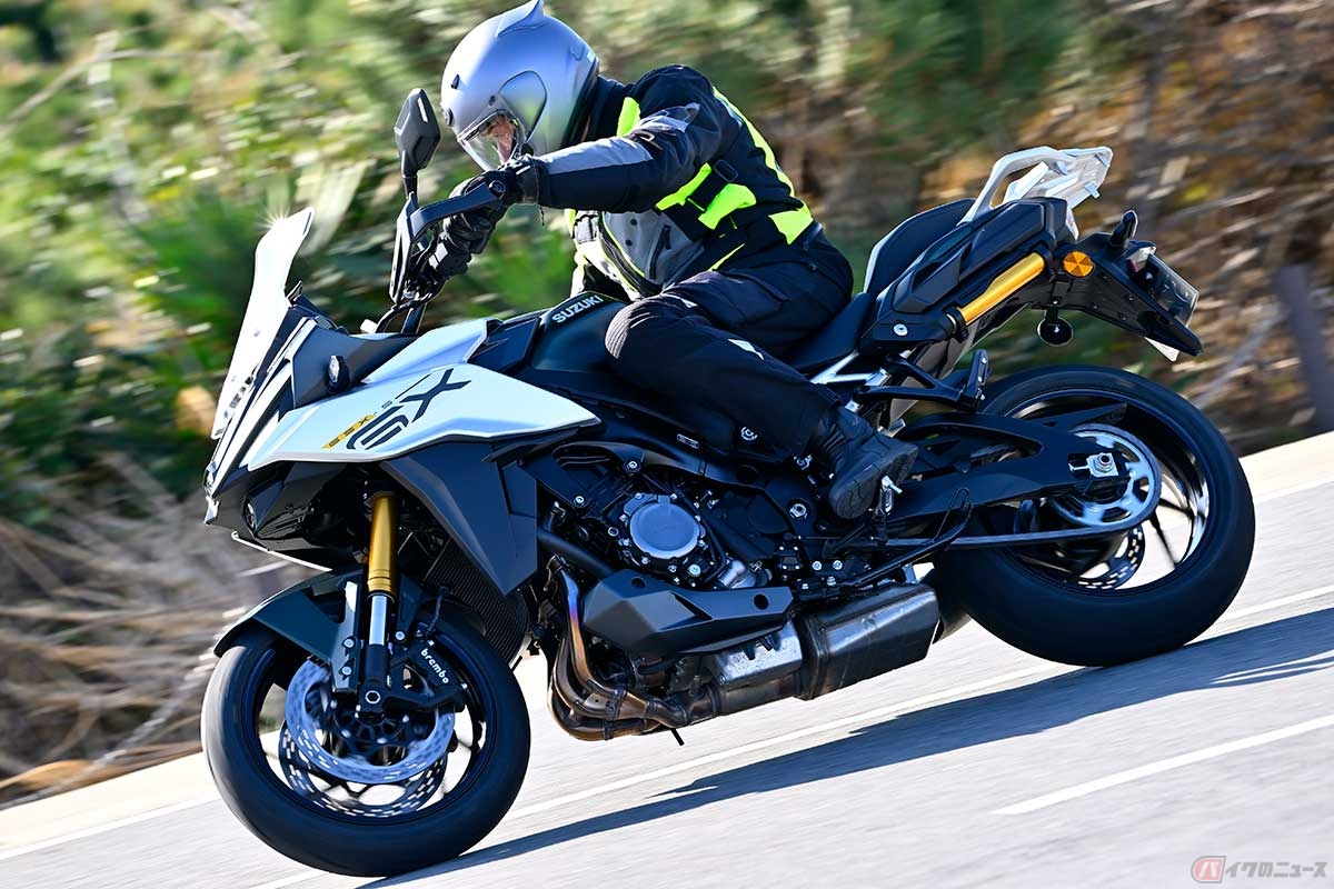 一般道、郊外の快走路ではスポーツ性能も十分に楽しめる