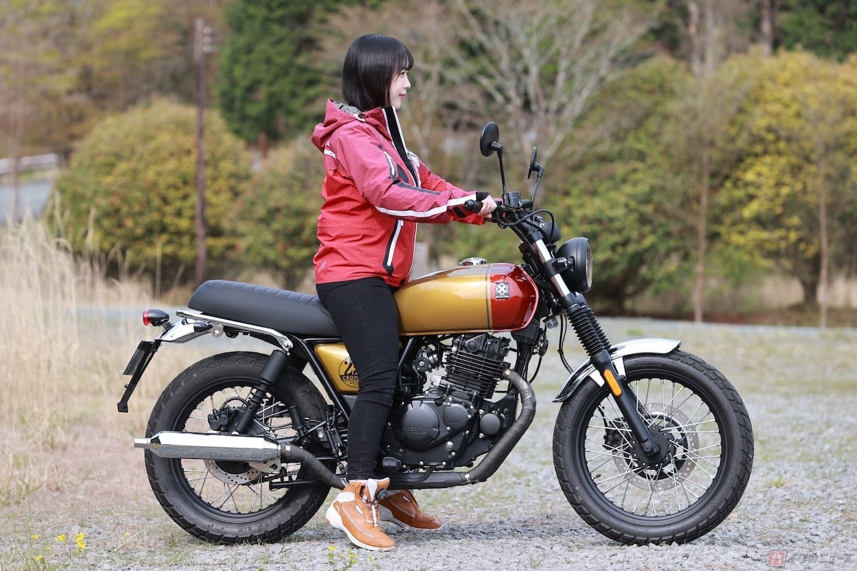 バイクの足つきが悪ければ、まずはシューズなどの装備で対応してみる事がおススメ