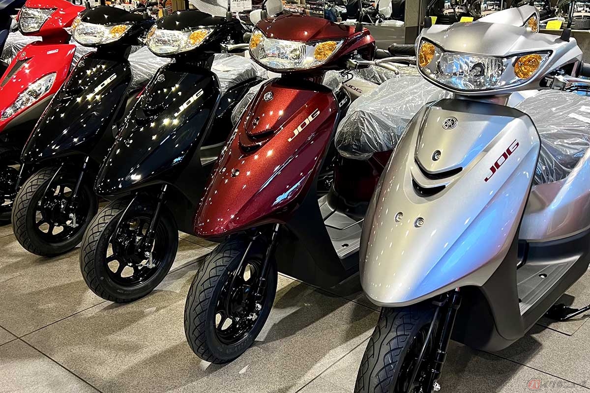 排ガス規制の関係で生産終了が報じられている50ccガソリン車の原付一種モデル