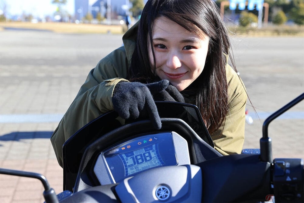 日本における燃費の表し方は「1Lのガソリンで何km走ることができるか」という意味のkm／L