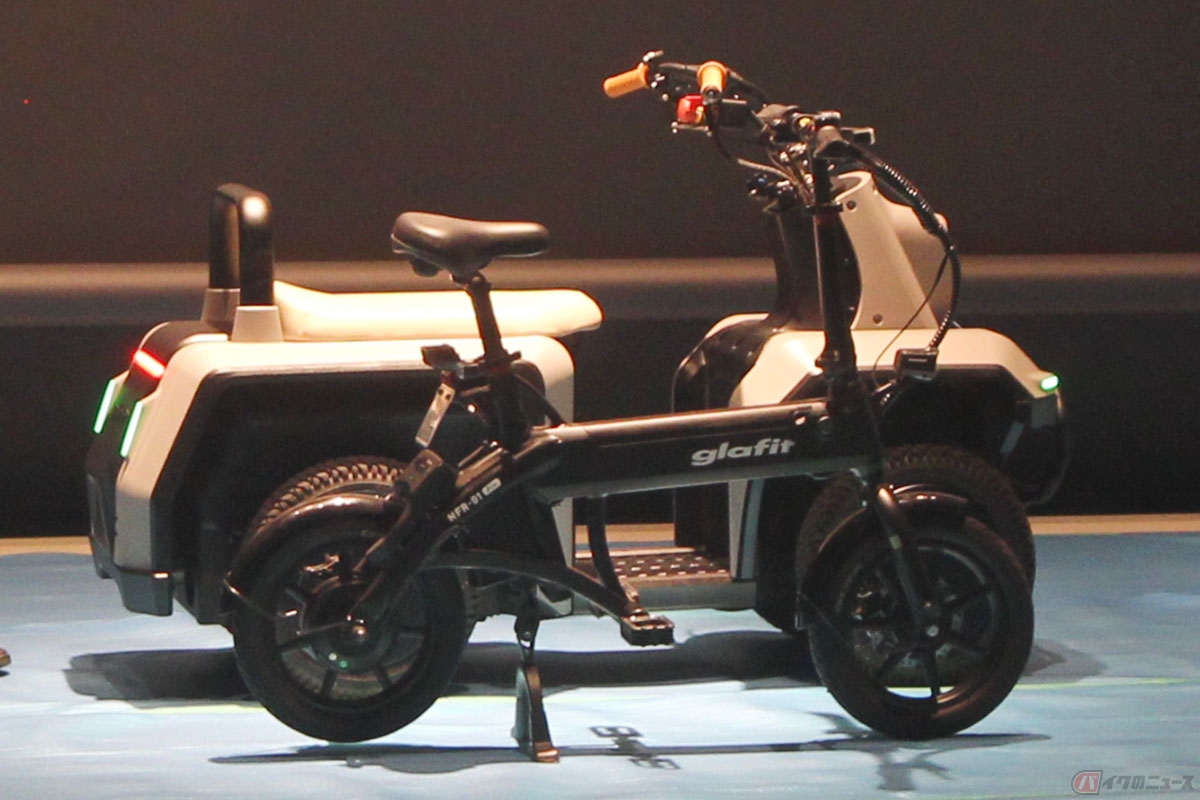 glafitが開発中の四輪型特定小型原付プロトタイプ