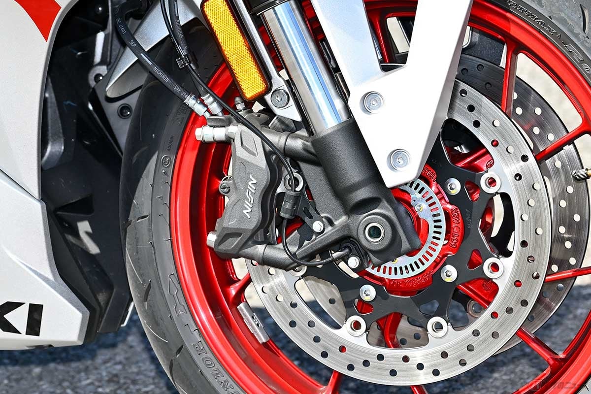 スズキ「GSX-8R」が装備するラジアルマウントキャリパー