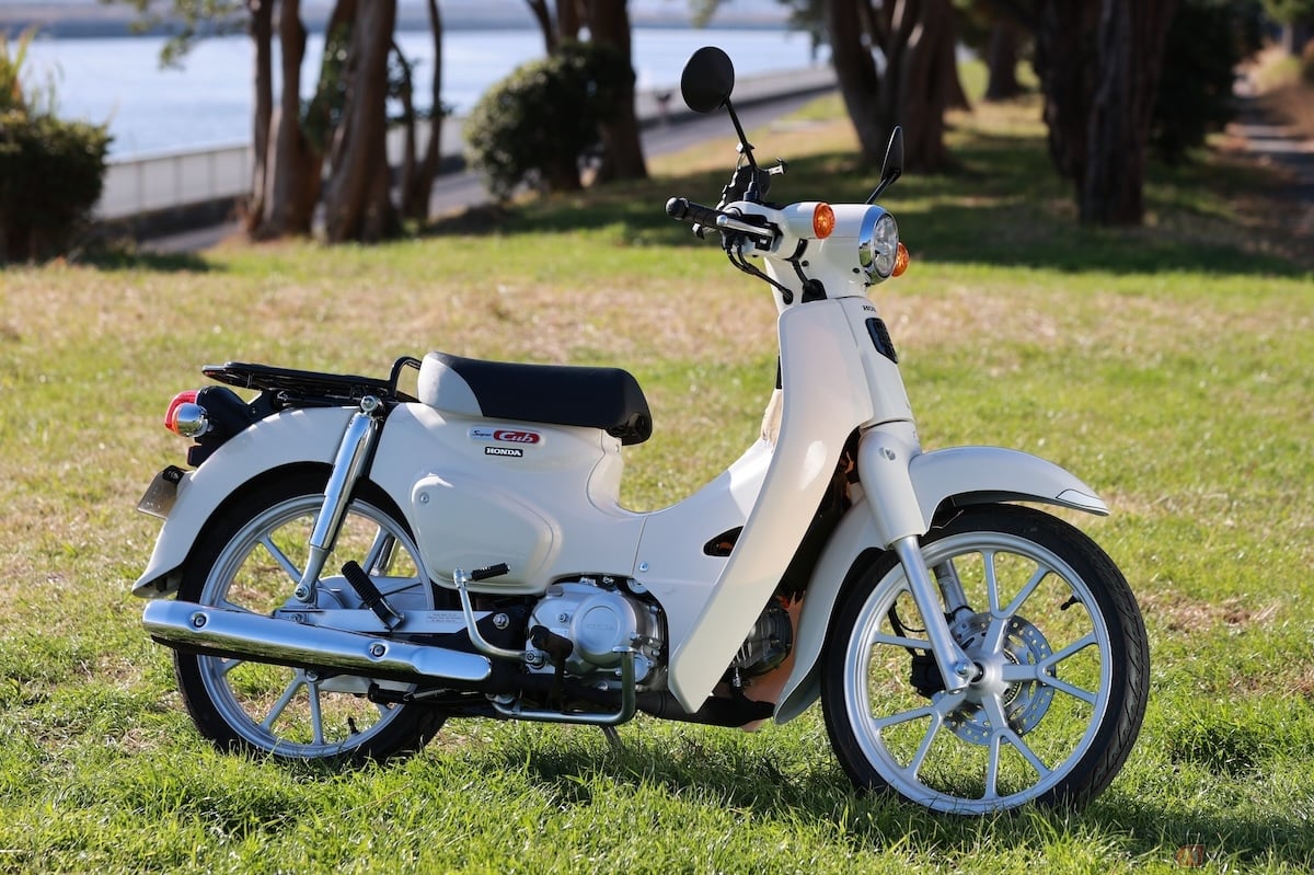 新基準原付として準備されているホンダ「スーパーカブ110」