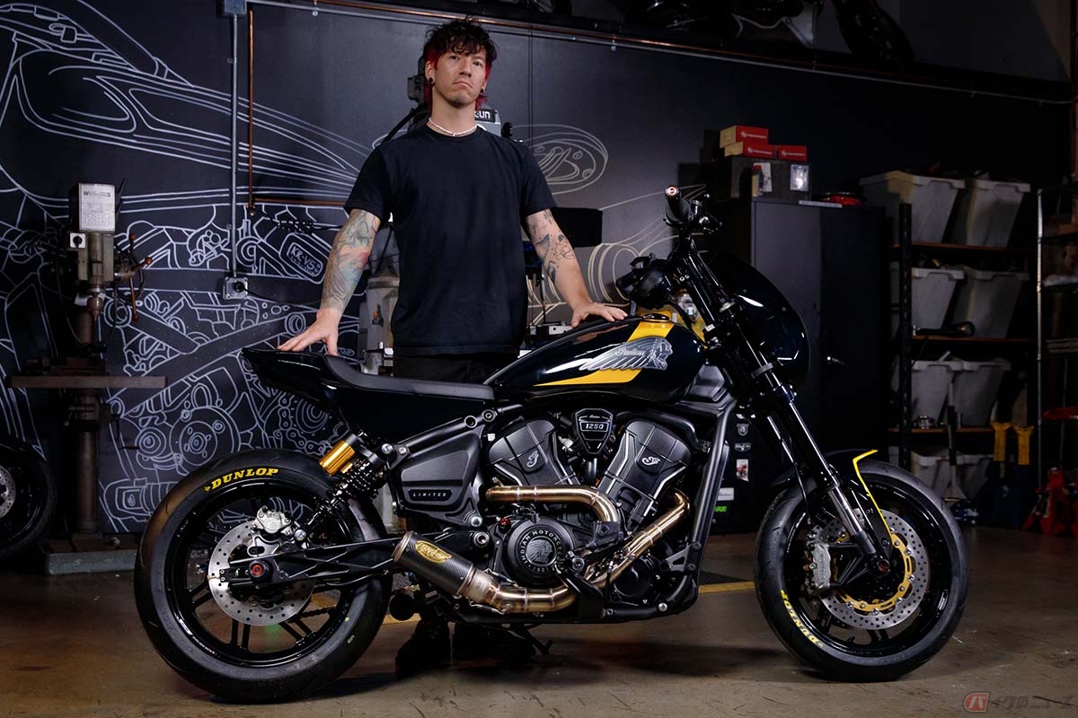 RSDが手掛けたインディアンモーターサイクル「スポーツスカウト」カスタムとオーナーであり「Twenty One Pilots(トゥエンティ・ワン・パイロッツ)」のドラマーであるジョシュア・ダン氏