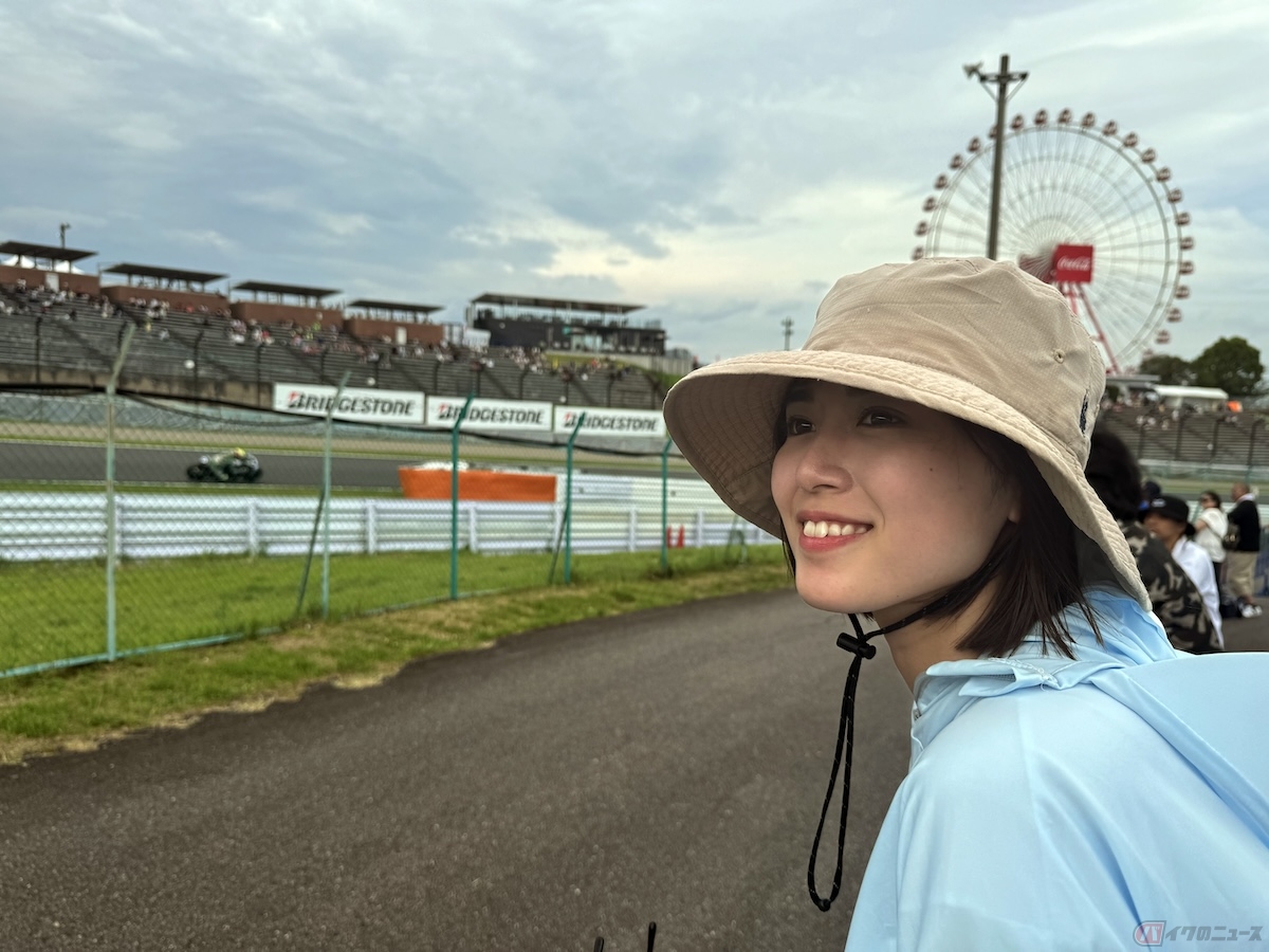 午後には、コースサイドから明日に向けてのフリー走行も間近でみる事ができた