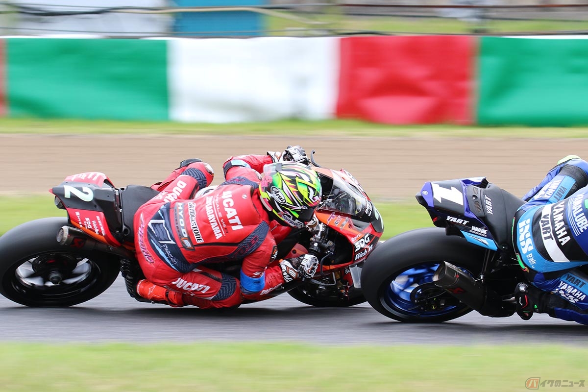 鈴鹿8耐に参戦するDUCATI Team KAGAYAMA