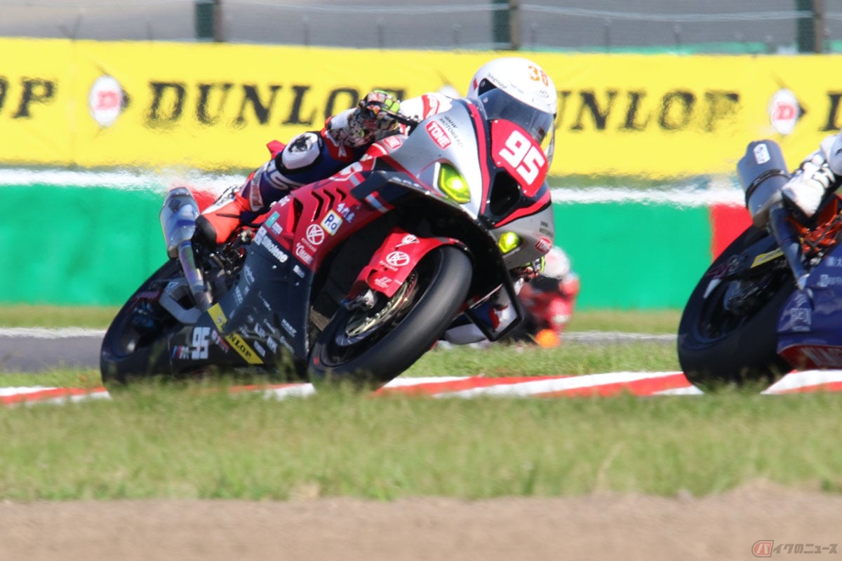 SSTクラストップのTONE RT SYNCEDGE4413 BMW