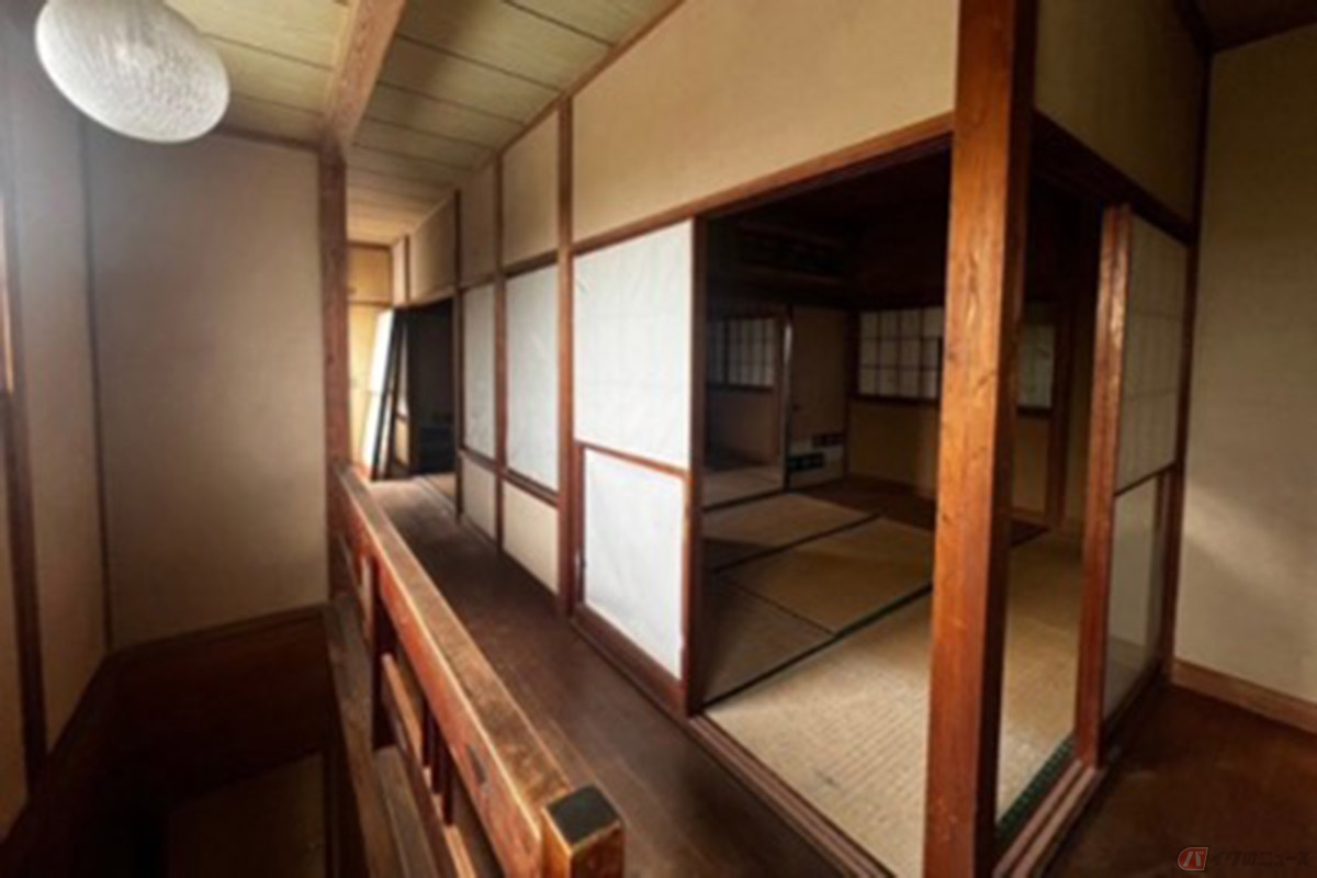 2階に上がるとご覧のような光景が広がります