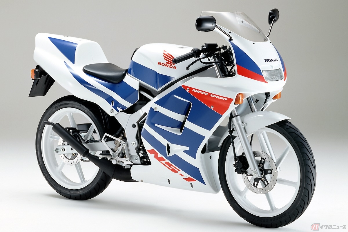 過去には原付と言えど普通のバイクに引けを取らない大きさのバイクも市販されていた