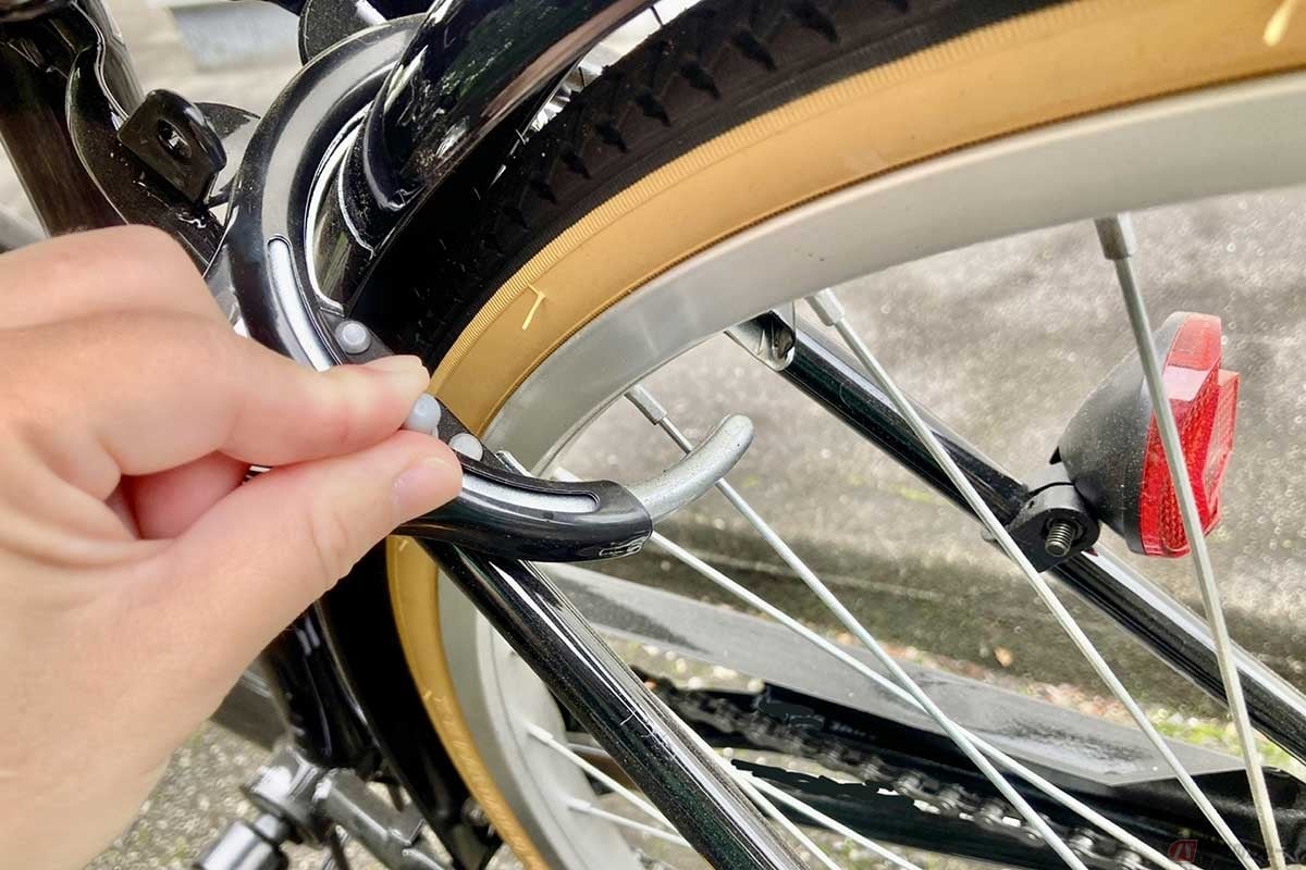 自転車盗難の被害に遭わないために、最低限の対策を