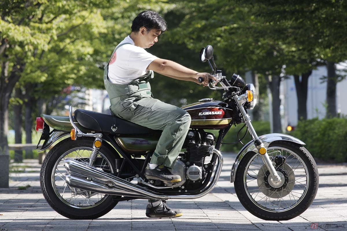 バイク仲間の友人から購入した1975年式のゼッツー。モデル名に対する呼び方は地域別でも違っていました。ホンダ「CB400FOUR」（通称ヨンフォア）にも様々な呼び方がありますが社会人になって知り合った同僚の地元では「C4＝シーヨン」と呼ばれていたそうです