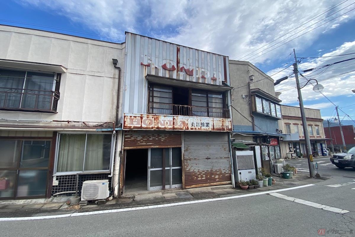 旧車にピッタリの元バイク屋