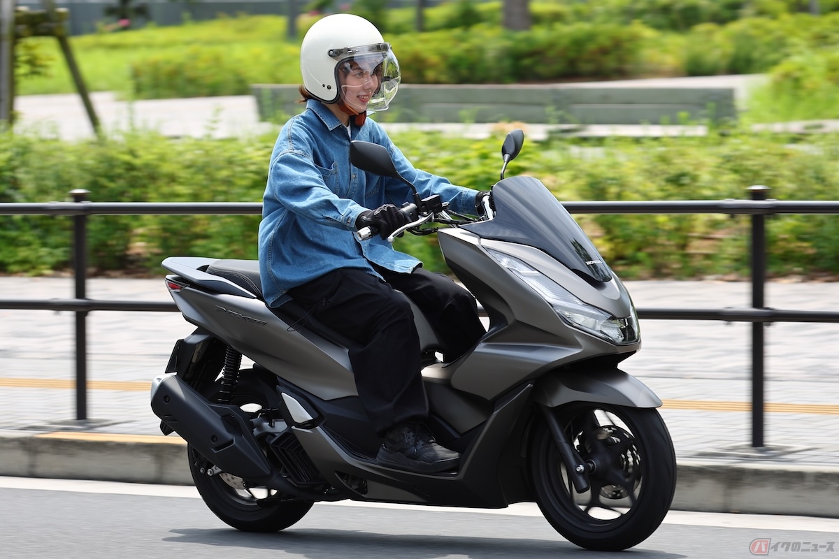 滑らかすぎるスタートは、PCX160が運転を手伝ってくれているような感覚がある