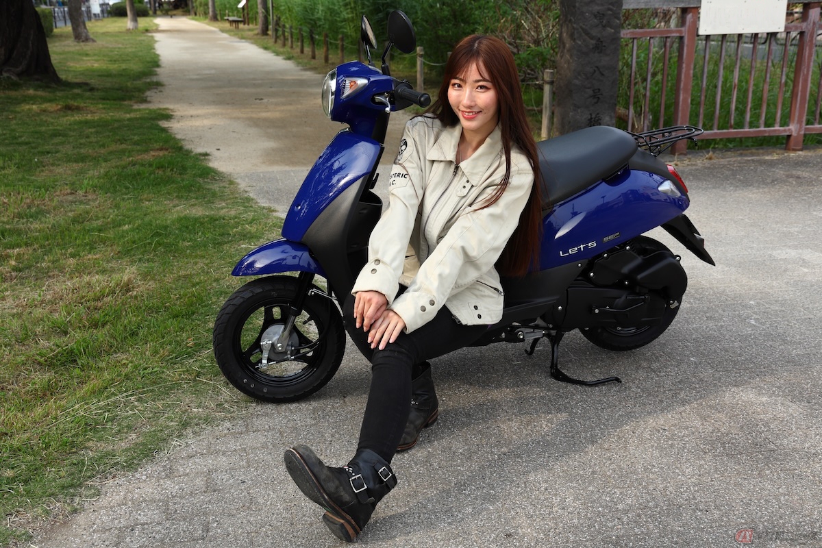 原付一種スクーターは、近所にちょっとした買い物や通勤などにも便利なバイクだなと感じた