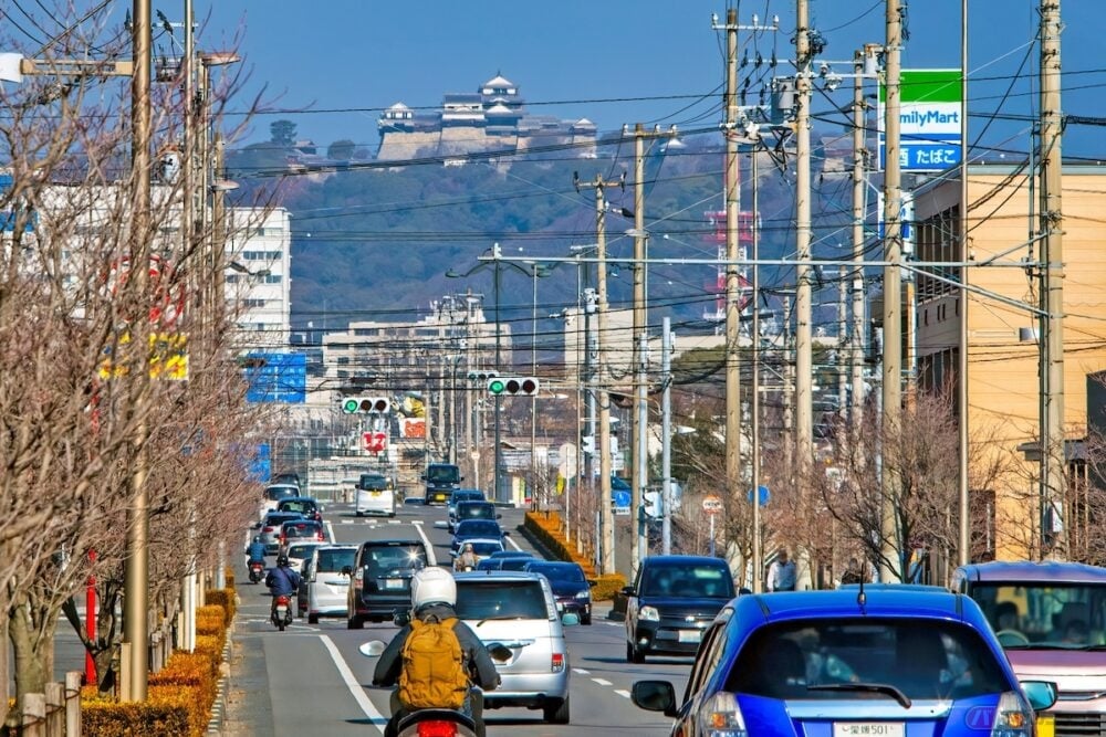 愛媛県松山市が原付バイクの普及率ナンバーワンとされている