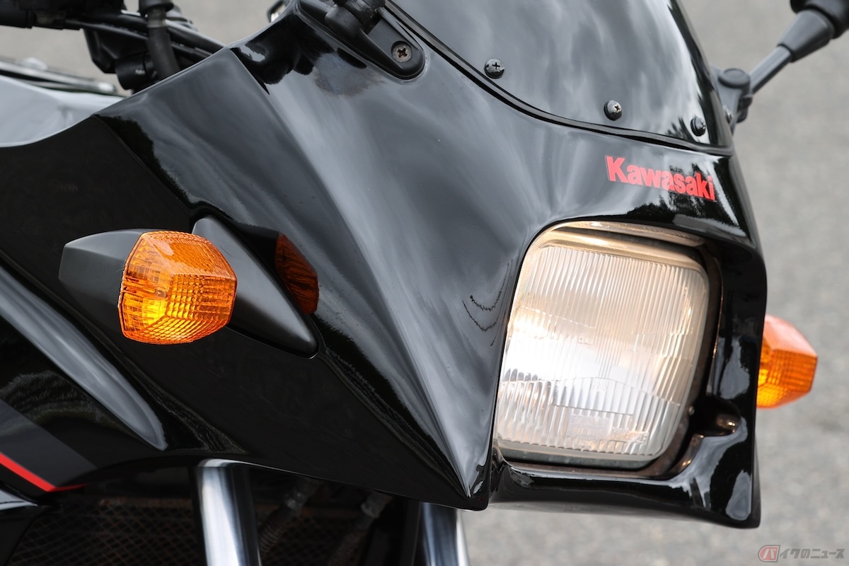 ハロゲンライト スプリンター 当時物 懐かしさを感じる柔らかな光!? 昔のバイクのライトに暖かみを感じるの