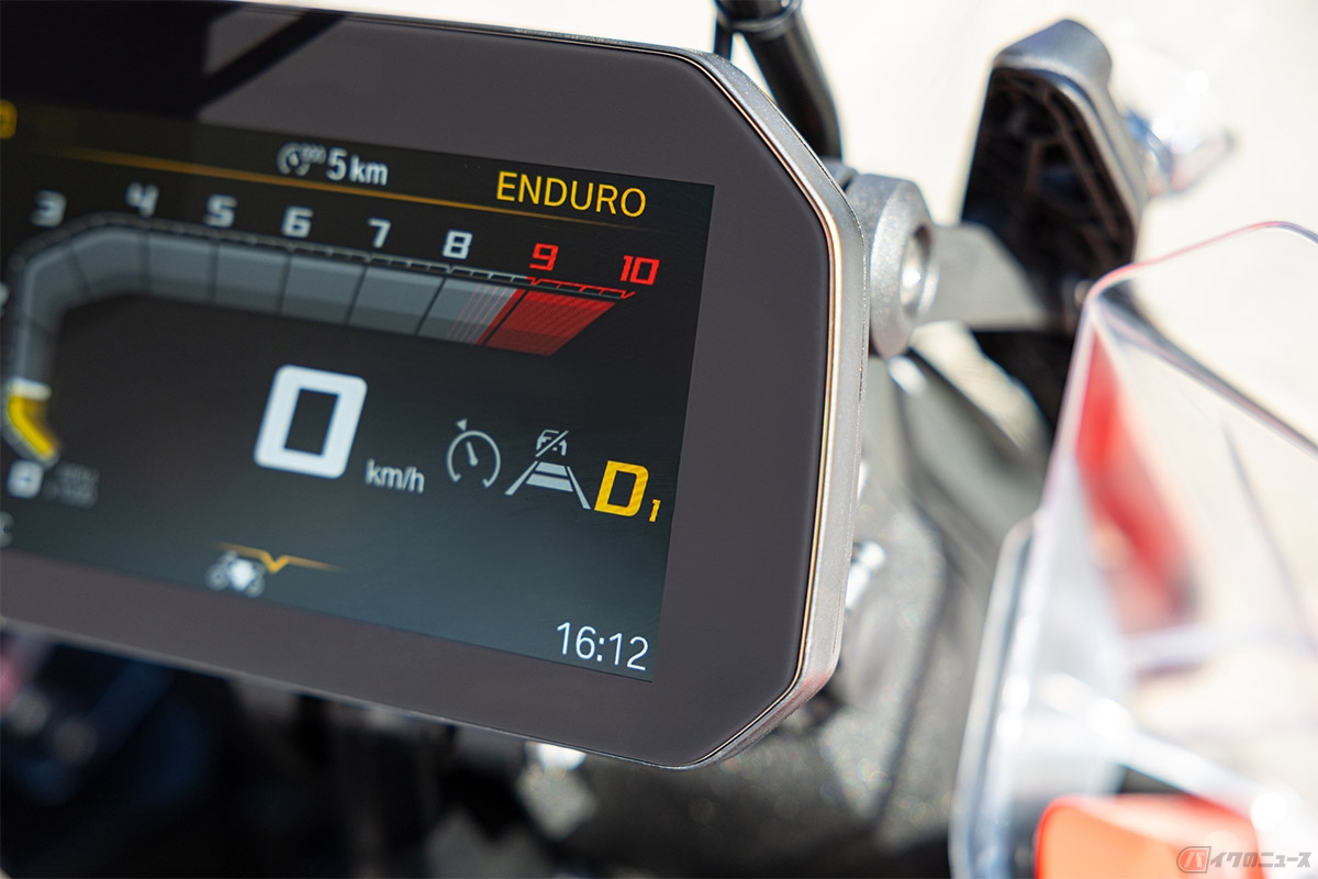 BMW Motorradが公開した「R 1300 GSアドベンチャー」の新型モデル