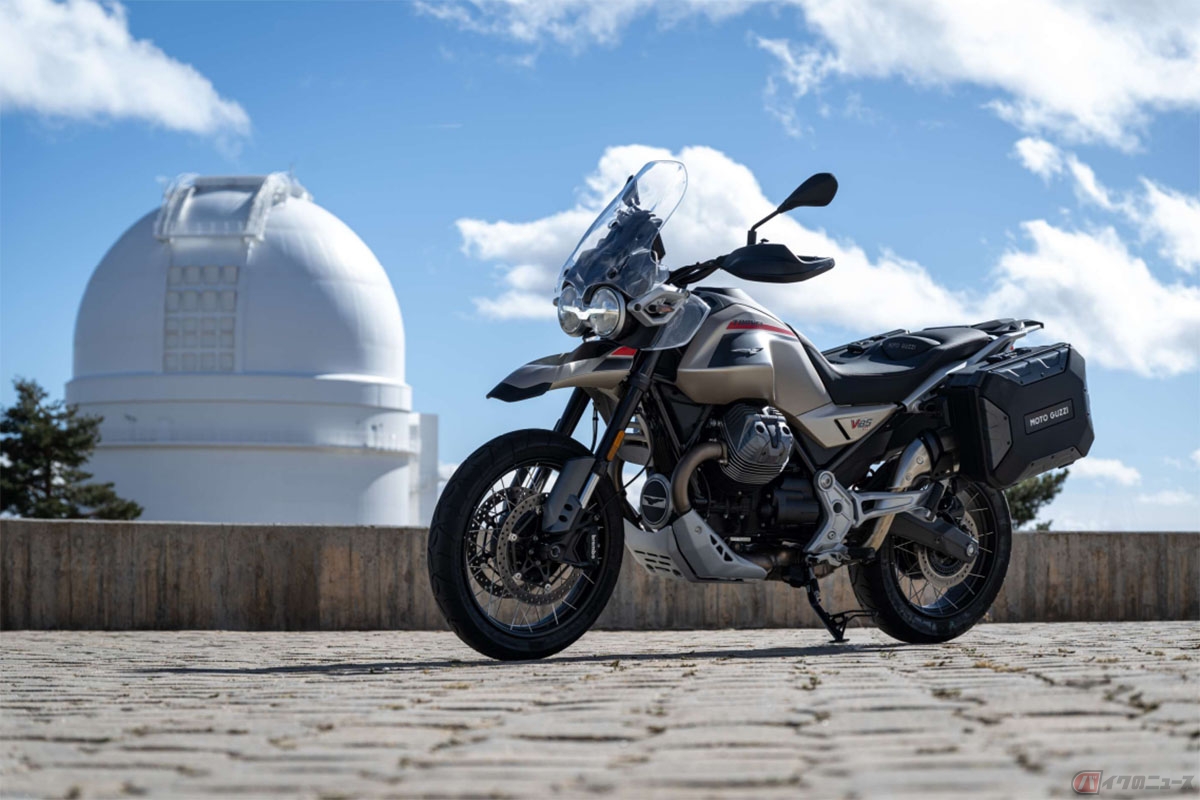 モト・グッツィが発売した新型「V85TTTravel(トラベル)」