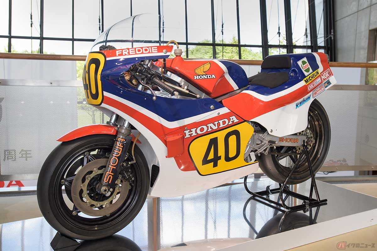 1982年シーズンのフレディ・スペンサー選手用の「NS500」。スペンサー選手のGPのルーキーシーズンはゼッケン40番だった