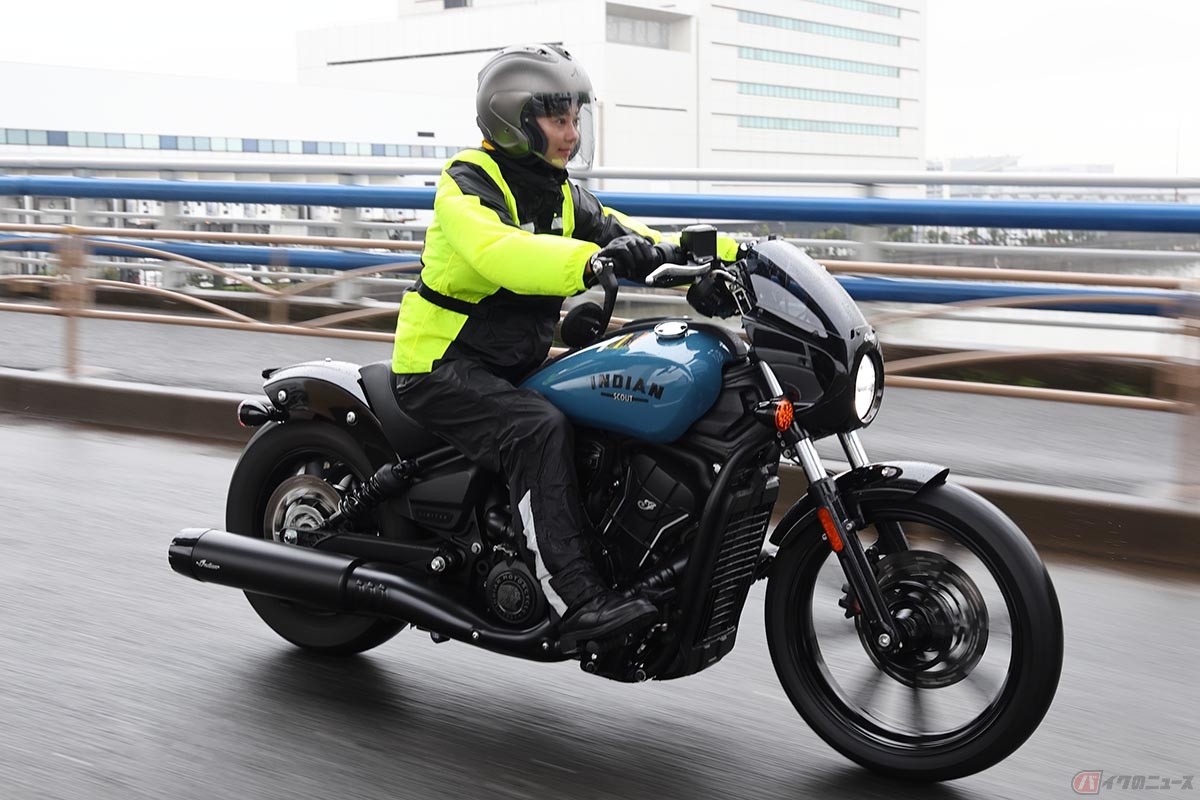 生憎の雨模様の中、インディアンモーターサイクル「スポーツスカウト・リミテッド」に試乗! スマートな走りに驚かされます