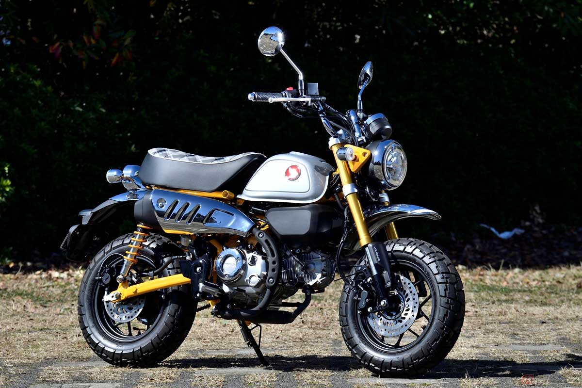 ホンダの人気の「125リバイバル」シリーズは、スーパーカブ系をベースとした空冷単気筒エンジンを搭載。写真は「モンキー125」