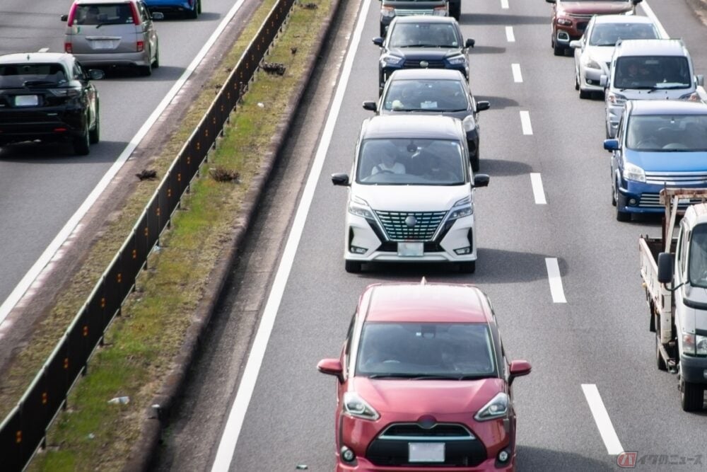 青森県警の公表する情報によると、一般的なラッシュ時の車両の通過割合は、約2秒に1台のペースだと算出されている