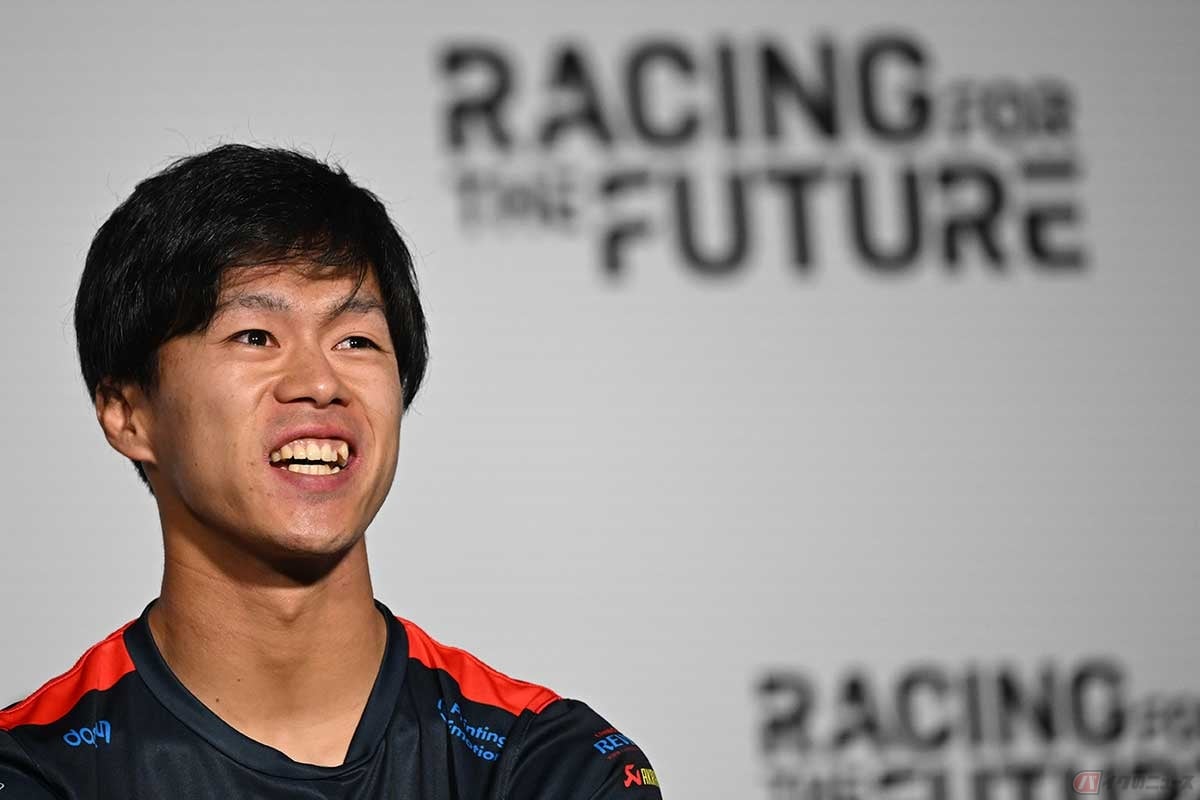 小椋藍選手が2025年シーズンはMotoGPクラスへアプリリアの