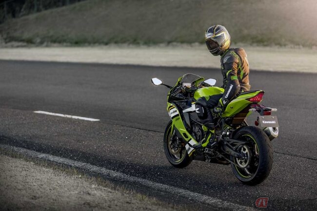 唯一無二の4気筒400ccスーパースポーツ！ カワサキ「Ninja ZX-4R