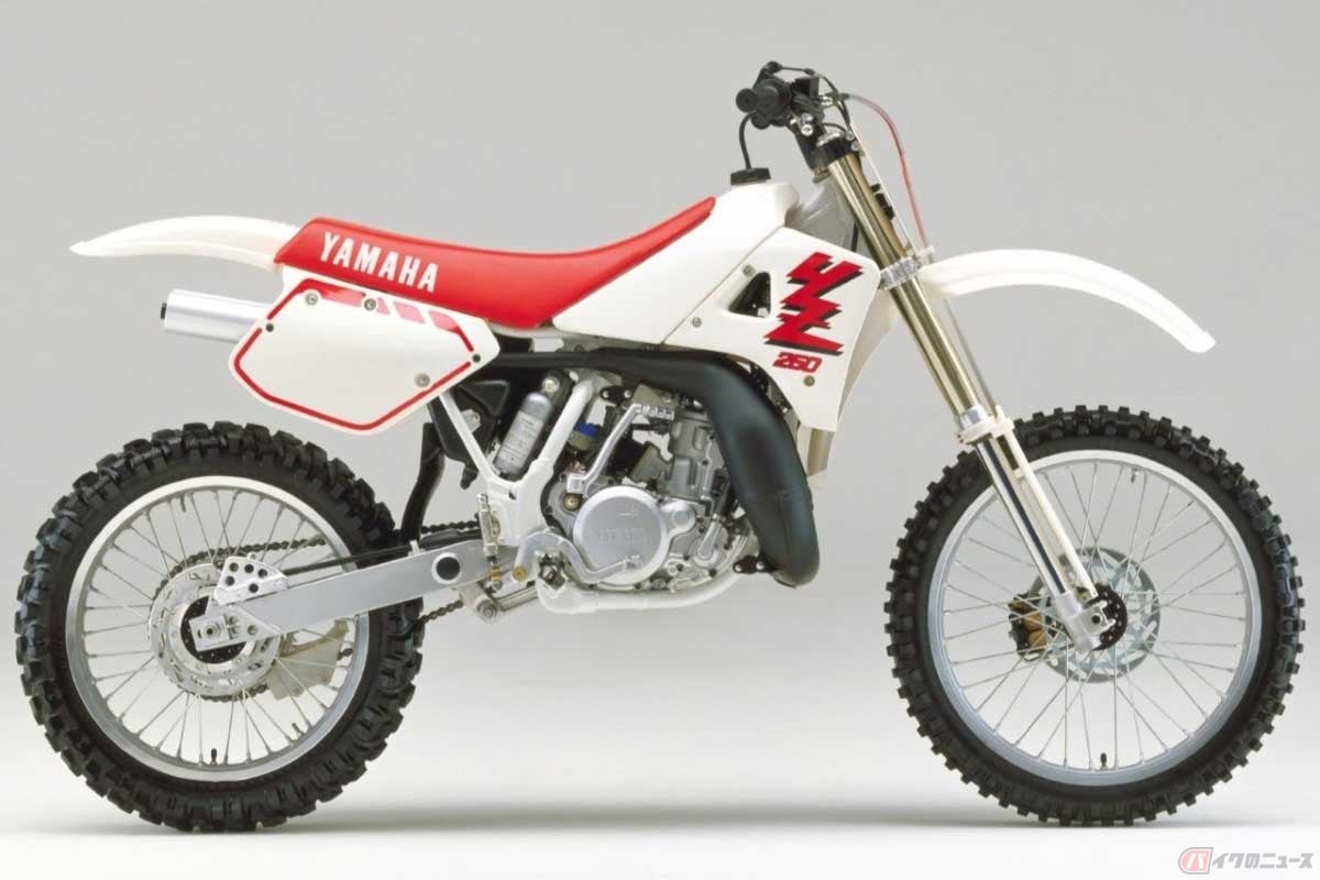 市販モトクロッサーで初めて倒立式フロントフォークを装備した1989年型のヤマハ「YZ250」